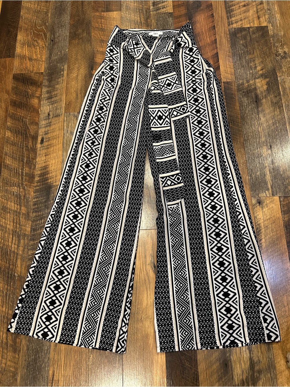 Bar III Black and White Aztec Wide Leg Tie-Waist Pants